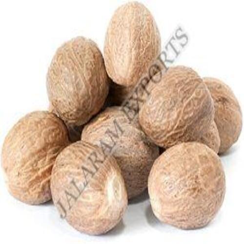 100% Pure And Natural Dried Nutmeg