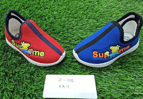 Various Colors Are Available Casual Shoes For Kids With Canvas Upper