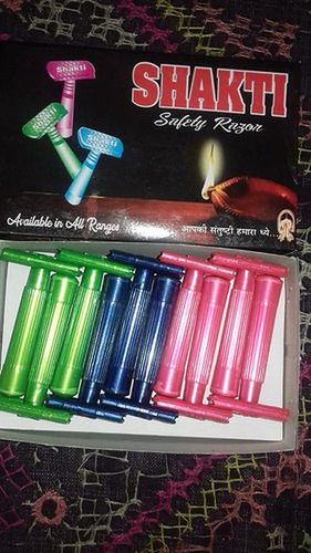 Multicolor Smooth Texture Plastic Razor