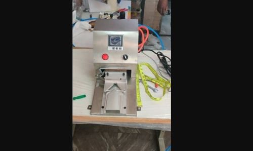 Disposable Face Mask Nose Pin Attaching Machine