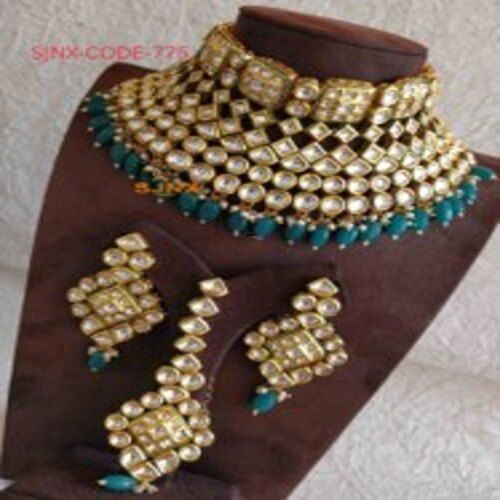 Kundan And Beads Choker Necklace Set Gender: Women