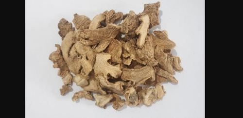 Brown Indian Dried Ginger Flakes