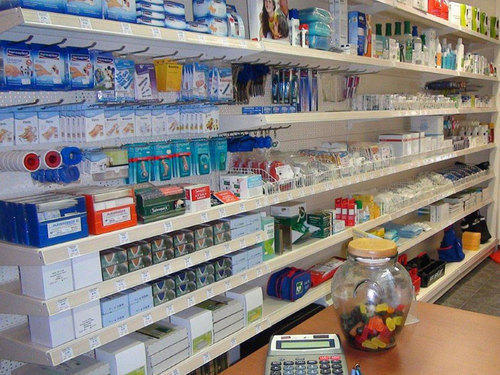 Pharmacy Departmental Store Racks