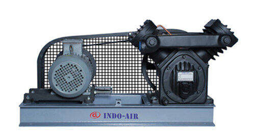 Grey 5 Hp Piston Type Vacuum Pump