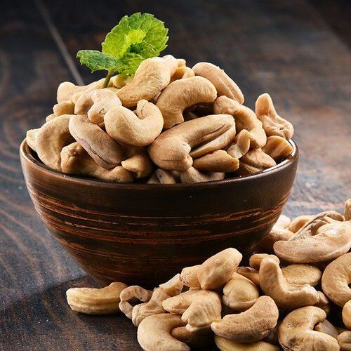 100% Organic Cashew Nuts Crop Year: 1 Years