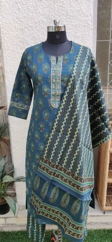 Multi Color Zari Embroidery Ladies Kurta