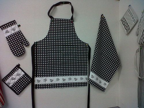 Washable Kitchen Apron Glove Pot Holder Towel Set