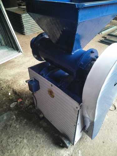 Blue Go Cast Machine (Gobar Se Lakdi Banane Ki Machine)