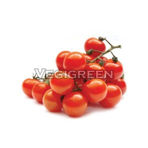 Healthy and Natural Fresh Cherry Tomato