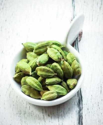 Green Cardamom with No Preservative