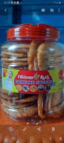 Hygienically Packed Gomukh Sweets