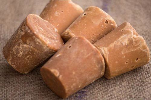 Healthy And Natural Organic Jaggery Blocks Ingredients: Sugarcane