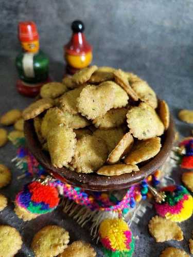 मुंह में पानी लाने वाला स्वाद होल व्हीट रोस्टेड थेपला पुरी