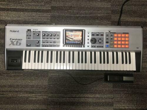 Roland Fantom-X6 Keyboard Synthesizer Application: Professional Singing