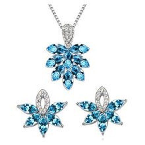 Flower Shaped Blue Crystal Necklace Set