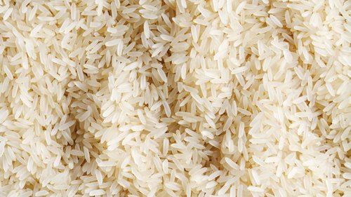  हल्का उबला हुआ सफेद चावल