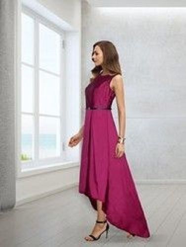 Various Colors Are Available Women Sleeveless Western Gown