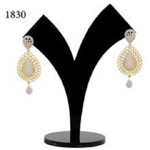 Women Attractive Brass Earrings Size: Various Sizes Are Available