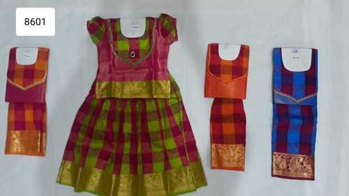 Girls Readymade Pattu Pavadai