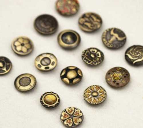 Fancy Design Metal Buttons