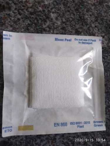 White Sterile Gauze Swab