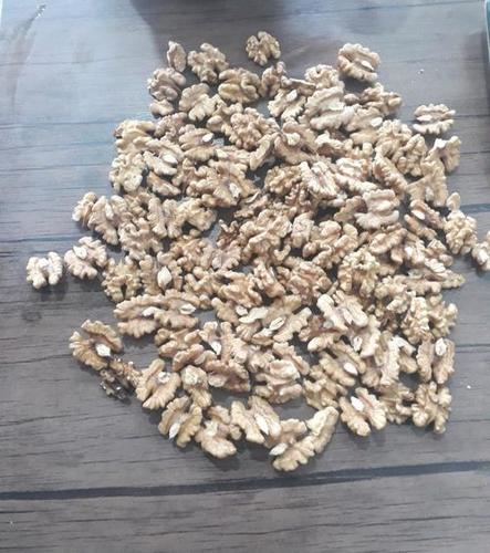 White Pure Organic Walnuts Kernels