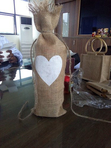 Jute Single Bottle Bag