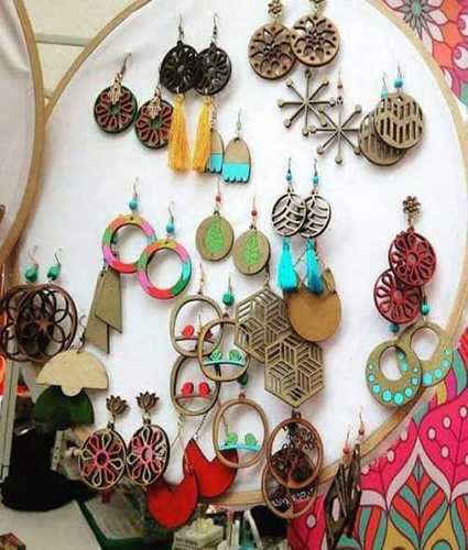 Wooden And Artificial Jewellery Size: Custom