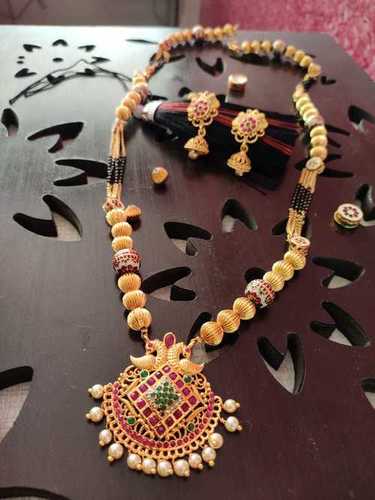 traditional south indian diamond necklace designs