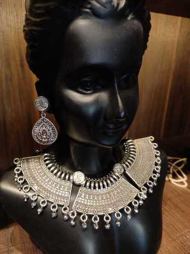 Grey Imitation Fashion Necklace Set