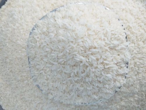  स्वस्थ और प्राकृतिक आईआर 20 कच्चा चावल 