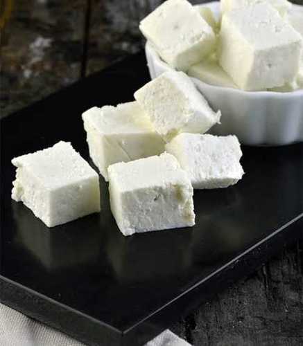 White Healthy And Nutirious Fresh Paneer