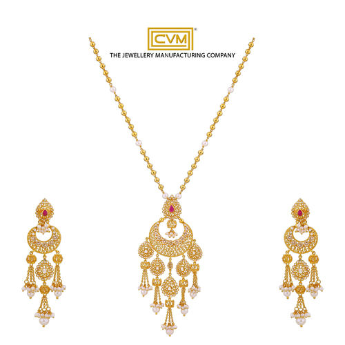 Designer Diamond Pendant Set