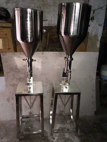 Foot Operated Paste Filling Machine