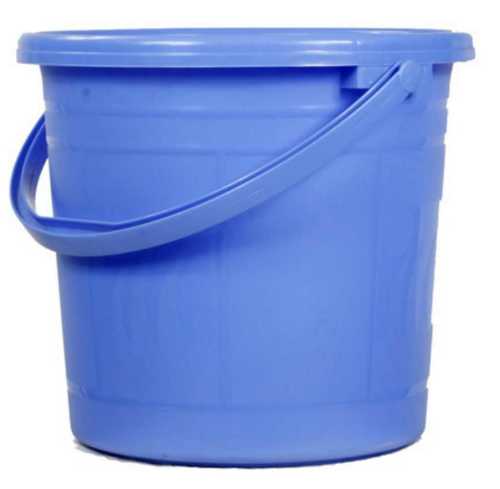 20-qt Flat Back Plastic Bucket in Berry Blue