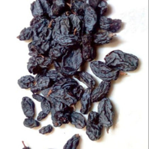Healthy and Natural Dried Black Raisin