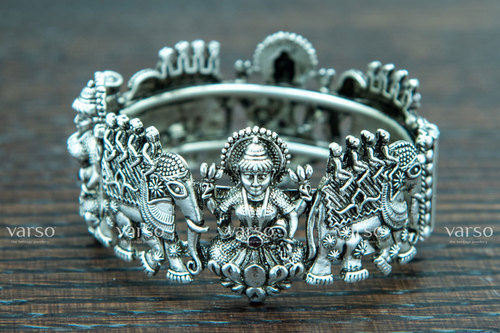 Ajanta Silver Bangle 215112 Gender: Women