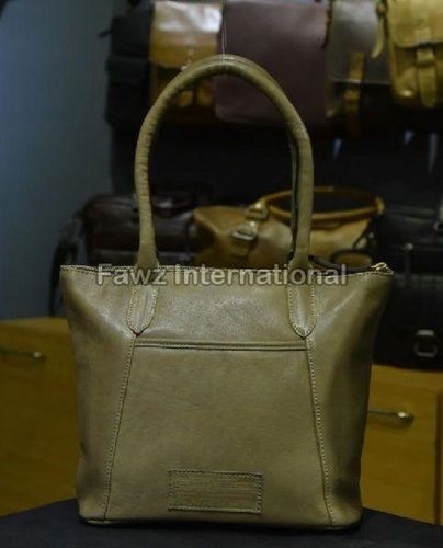 Various Colors Are Available Wrinkle Free Women Leather Handbag