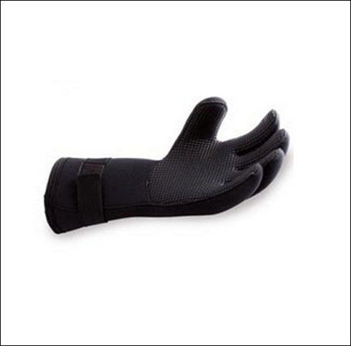 Black Color Neoprene Glove