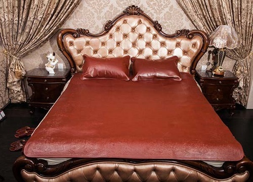 Various Colors Are Available Attractive Leather Bedding Sleeping Mat