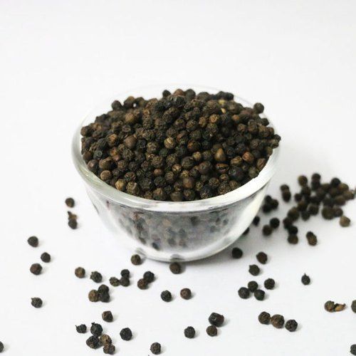 Healthy And Natural Organic Black Pepper Seeds Grade: Food Grade