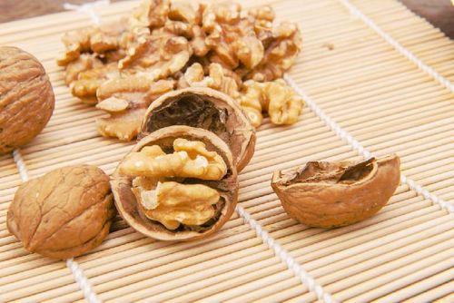 Healthy And Natural Organic Walnuts