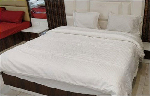 100% Cotton Hotel Double Bed White Comforter