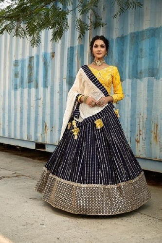 Golden Yellow Banarasi Silk Lehenga Choli For Wedding, 46% OFF