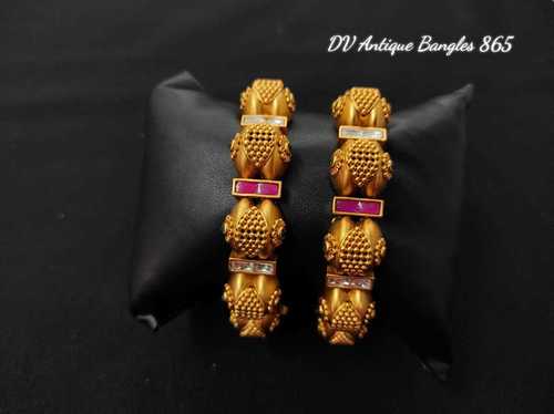 Fashion Ladies Dv Antique Bangles