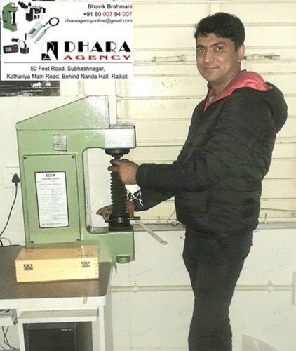 Saroj Make Rockwell Hardness Tester Machine Weight: 60  Kilograms (Kg)