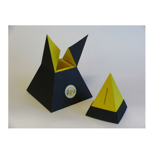  गिफ्ट पैकेजिंग पिरामिड शेप बॉक्स 