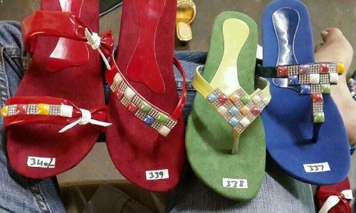 Various Colors Are Available Anti Slip Ladies Slippers