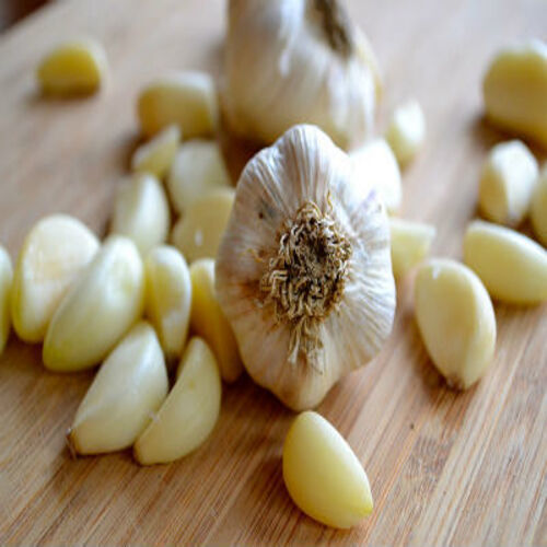 Healthy and Natural Fresh Garlic