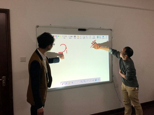 Finger Touch Interactive Whiteboard Device - PCB Material, 33x25x15 cm Dimensions, Grey Color | Portable Electric Solution for Schools, Colleges, and Offices